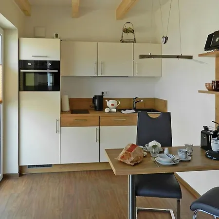 아파트 Gesamte In Mit Eigener Terrasse By Interhome